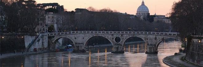 Река Тибр в Риме